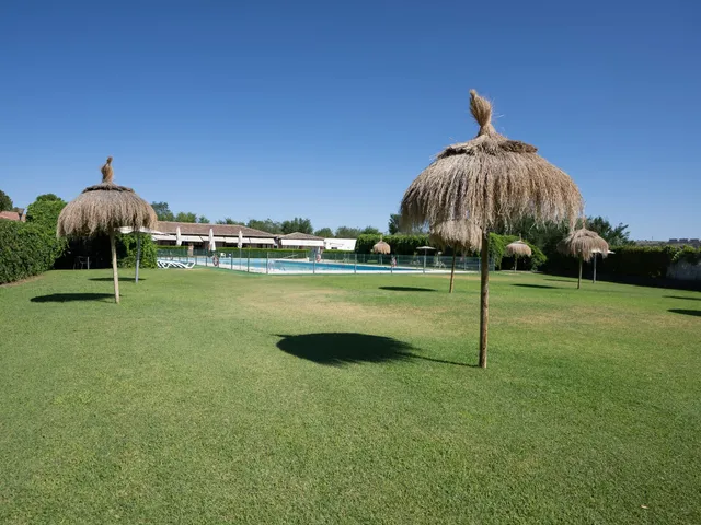 Piscina El Ángel — foto 1