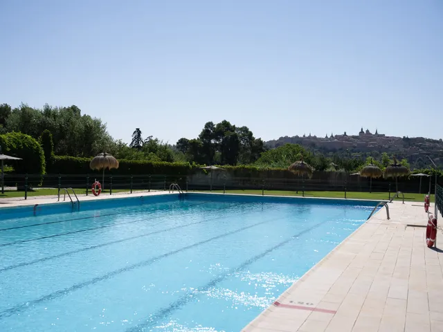 Piscina El Ángel — foto 4